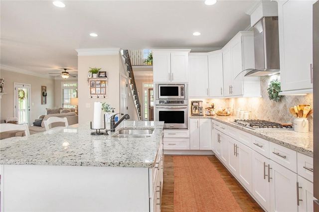 92 River Walk Parkway, Euharlee, GA 30145