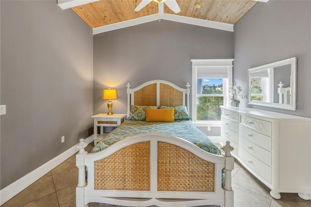 105 4TH STREET S, Bradenton Beach, FL 34217