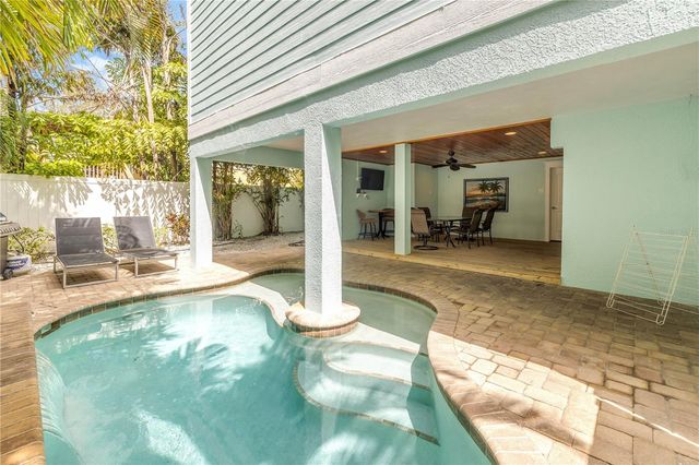 105 4TH STREET S, Bradenton Beach, FL 34217