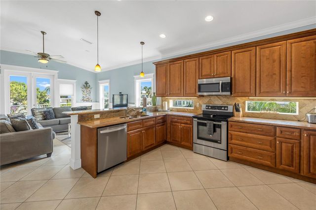 105 4TH STREET S, Bradenton Beach, FL 34217