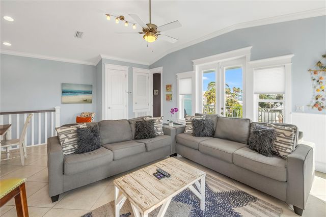 105 4TH STREET S, Bradenton Beach, FL 34217