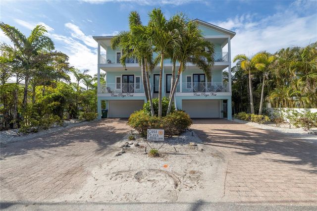 105 4TH STREET S, Bradenton Beach, FL 34217