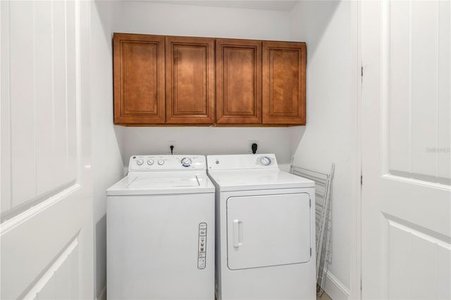 105 4TH STREET S, Bradenton Beach, FL 34217