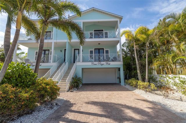 105 4TH STREET S, Bradenton Beach, FL 34217