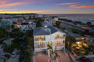 105 4TH STREET S, Bradenton Beach, FL 34217