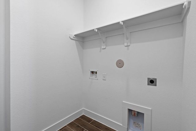 12002 Rice View Drive, Mont Belvieu, TX 77523