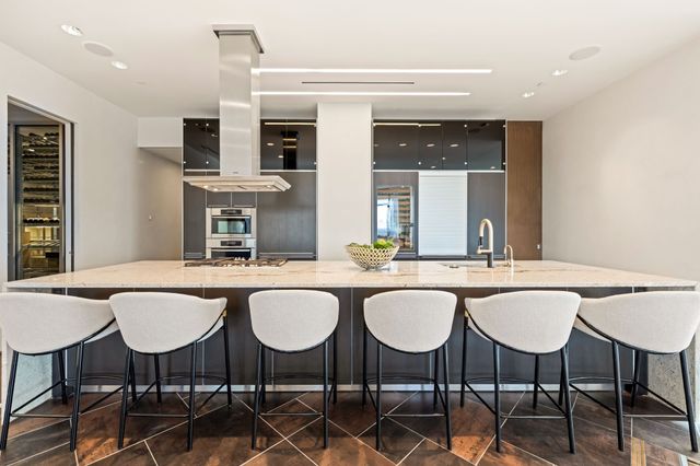 1717 Arts Plaza 2002, Dallas, TX 75201