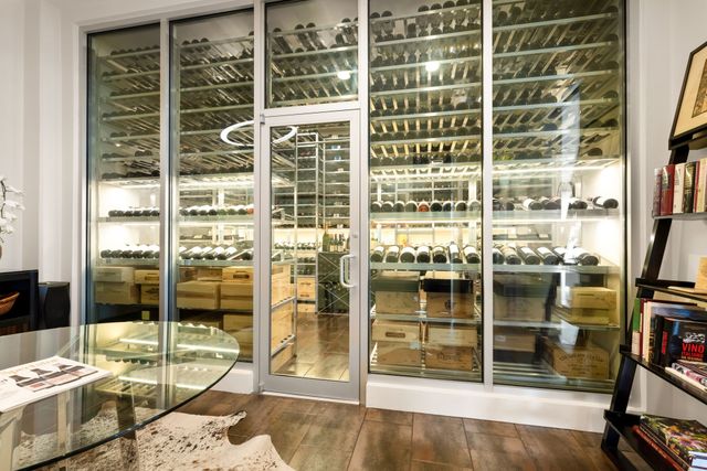 1717 Arts Plaza 2002, Dallas, TX 75201