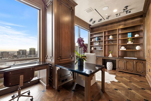 1717 Arts Plaza 2002, Dallas, TX 75201