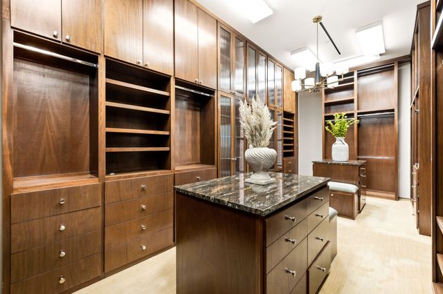 1717 Arts Plaza 2002, Dallas, TX 75201