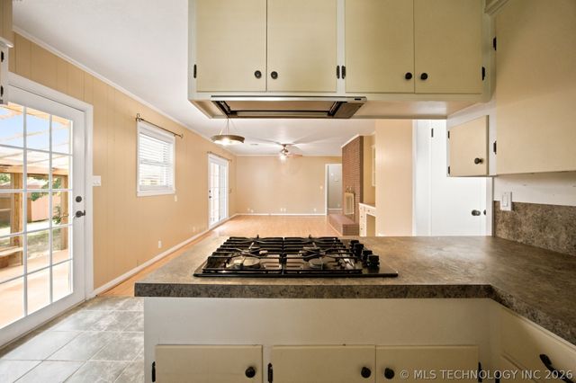 1703 E Comanche Avenue, Mcalester, OK 74501