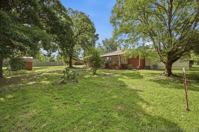1703 E Comanche Avenue, Mcalester, OK 74501