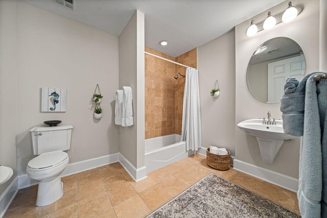 1653 W County Highway 30A 1101, Santa Rosa Beach, FL 32459