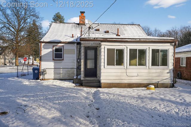 18515 Sumner, Redford Charter Township, MI 48240