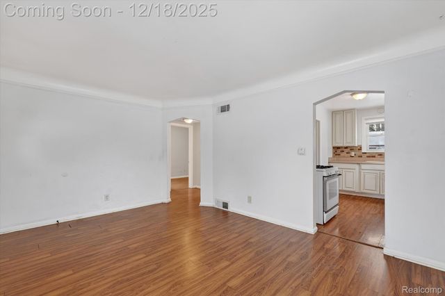 18515 Sumner, Redford Charter Township, MI 48240