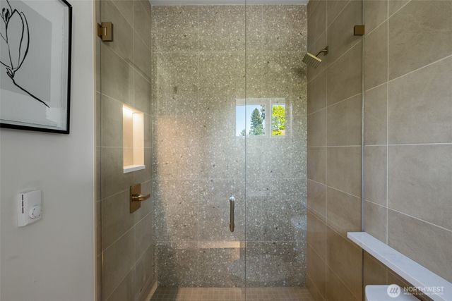 18638 2nd Avenue SW, Normandy Park, WA 98166