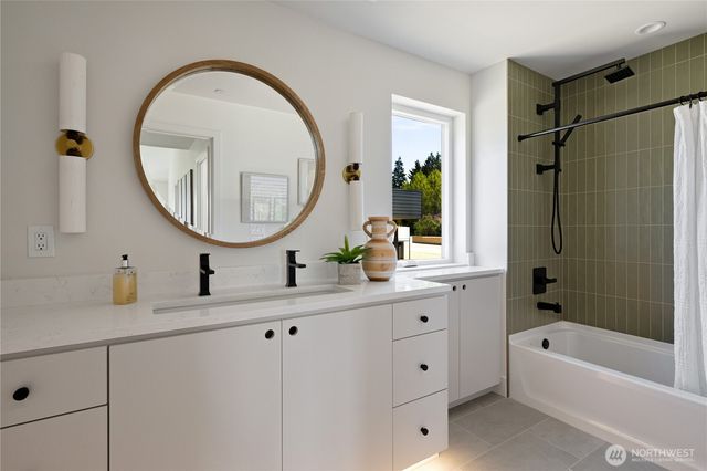 18638 2nd Avenue SW, Normandy Park, WA 98166