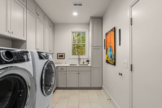 326 Fairpark Ct, Franklin, TN 37064