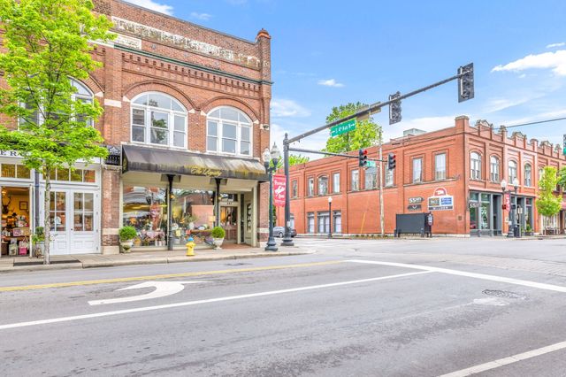 326 Fairpark Ct, Franklin, TN 37064