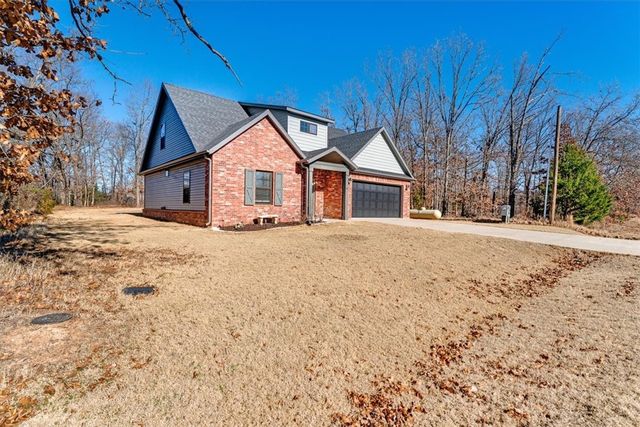 66 Perth Drive, Bella Vista, AR 72715