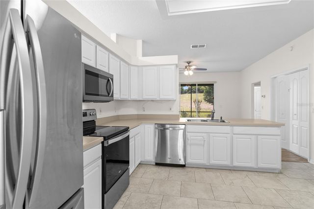 2225 ELVERSON AVENUE, Clermont, FL 34711