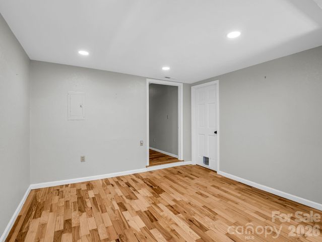 35 Chastain Hill Road, Mills River, NC 28759