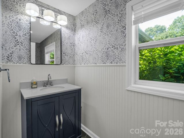 35 Chastain Hill Road, Mills River, NC 28759