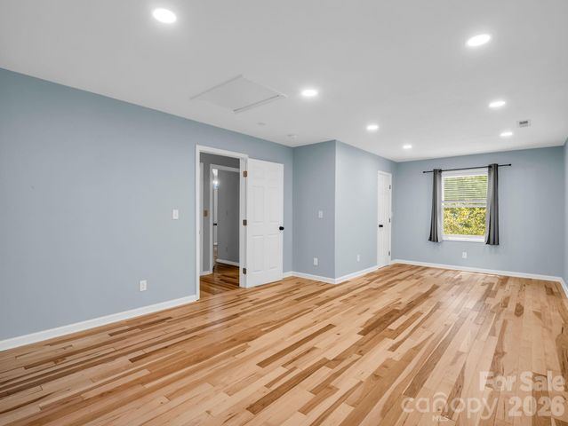 35 Chastain Hill Road, Mills River, NC 28759