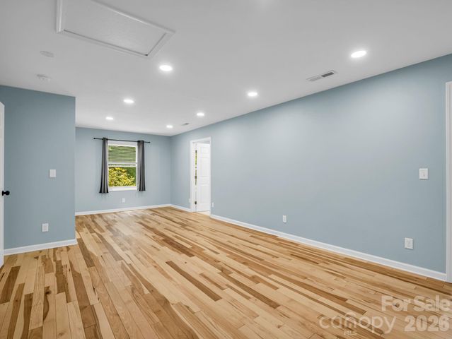 35 Chastain Hill Road, Mills River, NC 28759