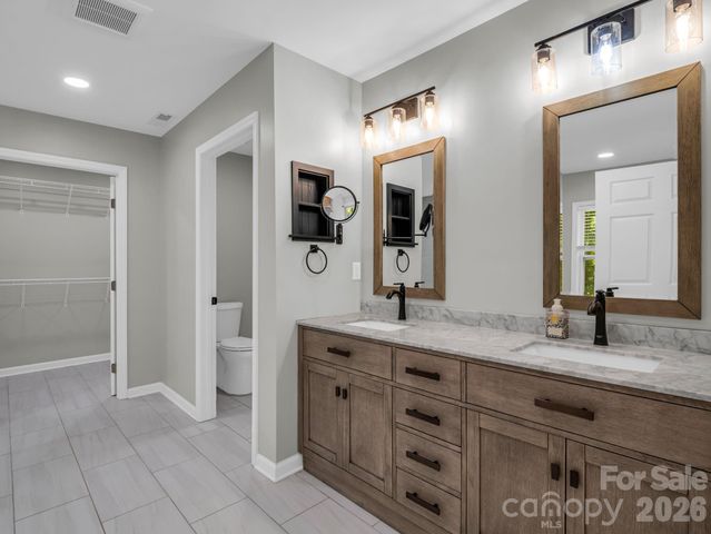 35 Chastain Hill Road, Mills River, NC 28759