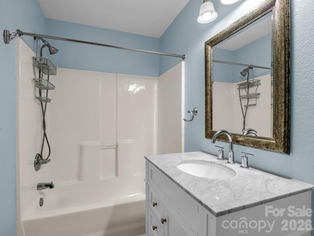 35 Chastain Hill Road, Mills River, NC 28759