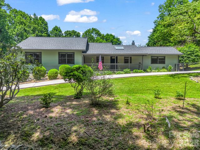 35 Chastain Hill Road, Mills River, NC 28759