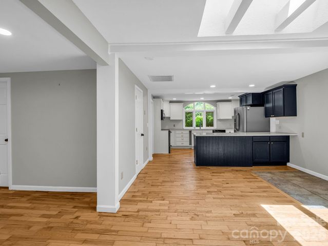 35 Chastain Hill Road, Mills River, NC 28759