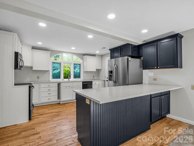 35 Chastain Hill Road, Mills River, NC 28759