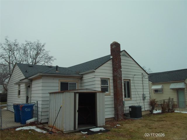 22694 Le Fever Avenue, Warren, MI 48091