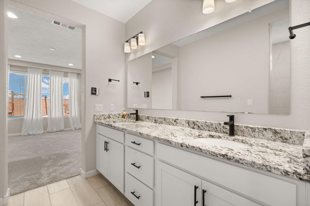 3002 Turquesa Loop SE, Rio Rancho, NM 87124