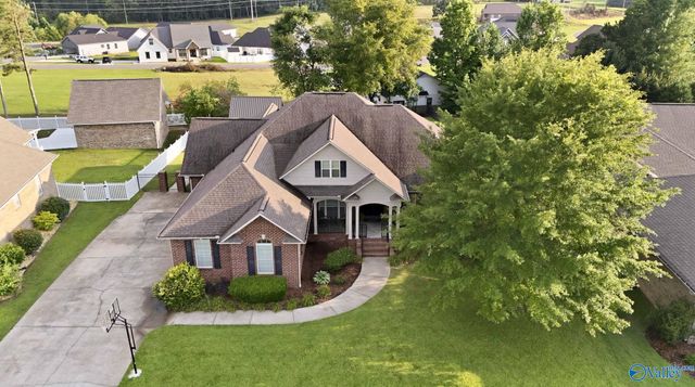 704 Shasta Drive, Albertville, AL 35950