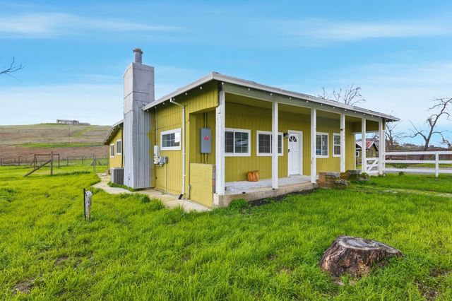 7580 Latrobe Rd, Shingle Springs, CA 95682