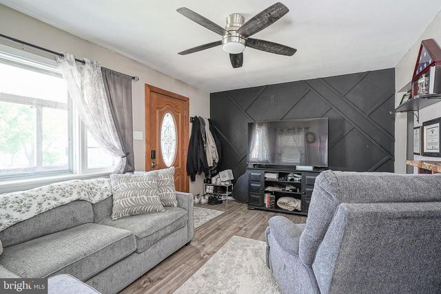 317 PINE ST, Absecon, NJ 08201
