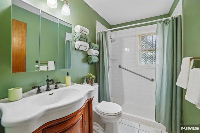 284 Madison Avenue, Cresskill, NJ 07626