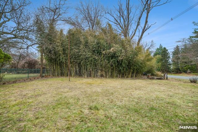 284 Madison Avenue, Cresskill, NJ 07626