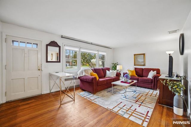 284 Madison Avenue, Cresskill, NJ 07626