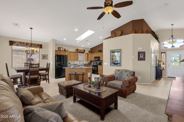 18093 N CANAL Drive, Surprise, AZ 85374