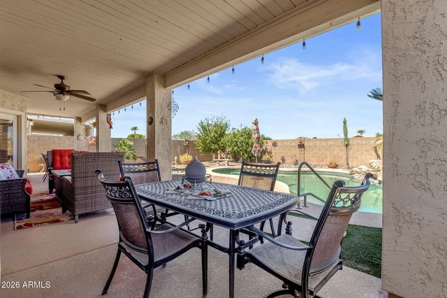 18093 N CANAL Drive, Surprise, AZ 85374