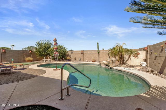 18093 N CANAL Drive, Surprise, AZ 85374