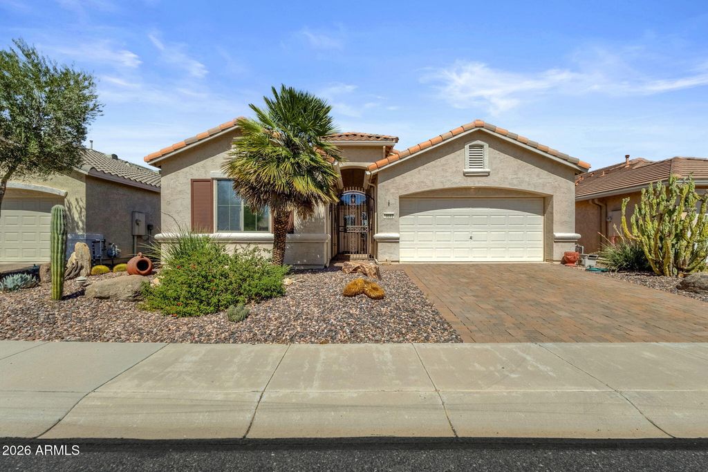 18093 N CANAL Drive, Surprise, AZ 85374