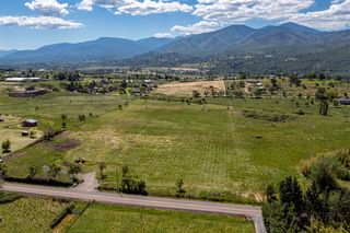 184 E Valley View Road, Ashland, OR 97520