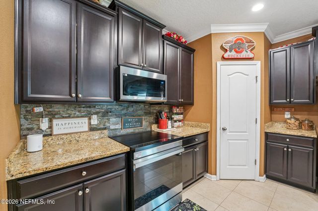 9749 ANSLEY LAKE Drive, Jacksonville, FL 32222