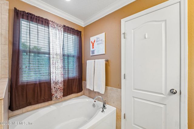 9749 ANSLEY LAKE Drive, Jacksonville, FL 32222