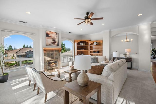 3287 Chasen Dr, Cameron Park, CA 95682